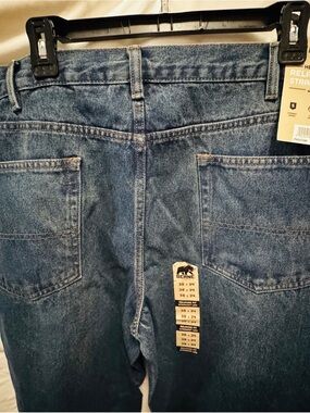Berne 38X34 Men's Blue Denim Work Jeans durable well made relaxed straight NWT